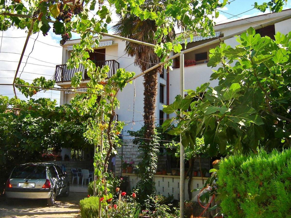 Apartments Stjepic Sukosan Ngoại thất bức ảnh
